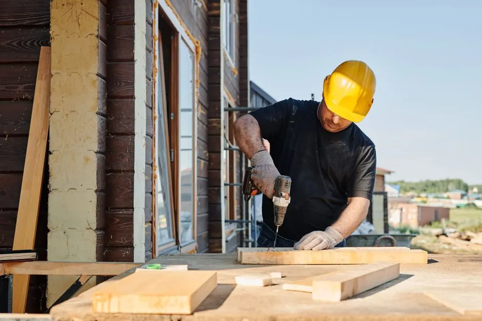 Emergency Roof Repair in Compton